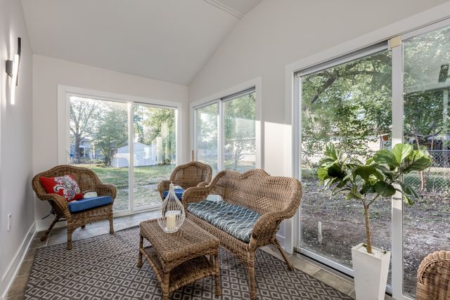 2421 Lockner Boulevard, Joliet, IL 60431