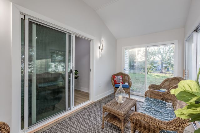 2421 Lockner Boulevard, Joliet, IL 60431