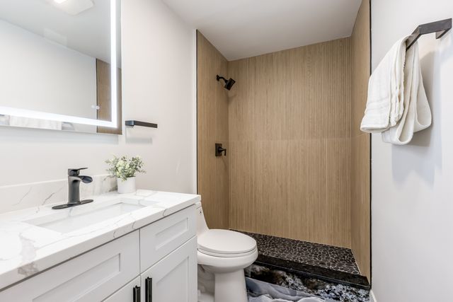 2421 Lockner Boulevard, Joliet, IL 60431