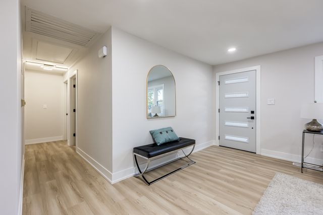 2421 Lockner Boulevard, Joliet, IL 60431