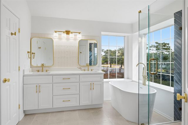 7609 Crescent Lake Court, Fort Worth, TX 76137