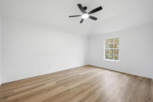 7609 Crescent Lake Court, Fort Worth, TX 76137