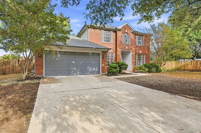 7609 Crescent Lake Court, Fort Worth, TX 76137