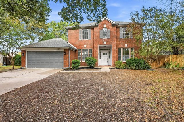 7609 Crescent Lake Court, Fort Worth, TX 76137