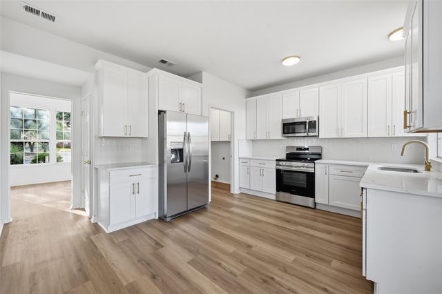 7609 Crescent Lake Court, Fort Worth, TX 76137