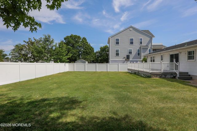 112 Minturn Road, Toms River, NJ 08753