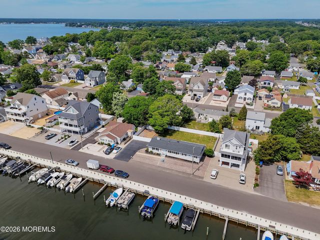 112 Minturn Road, Toms River, NJ 08753