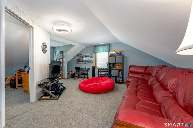 16 Benham Hill Place, Hamden, CT 06514
