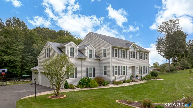 16 Benham Hill Place, Hamden, CT 06514