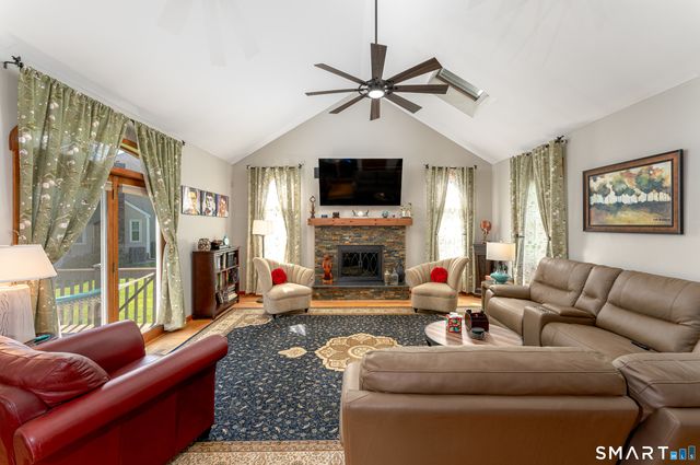 16 Benham Hill Place, Hamden, CT 06514