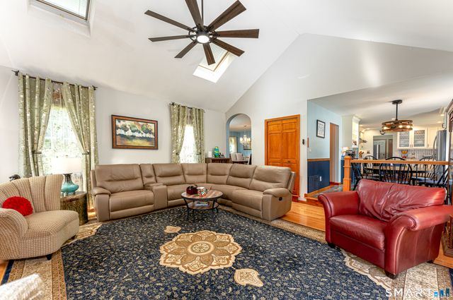16 Benham Hill Place, Hamden, CT 06514