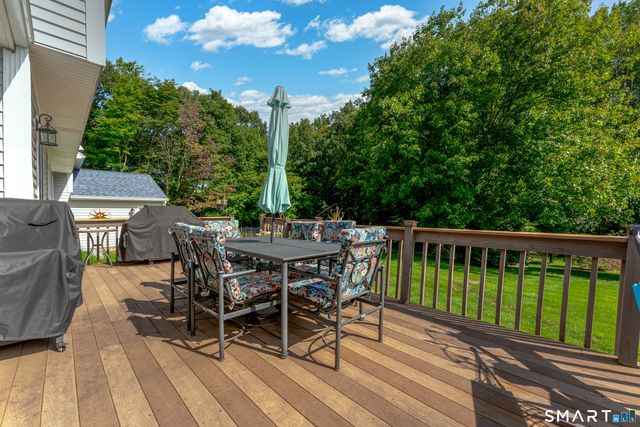 16 Benham Hill Place, Hamden, CT 06514