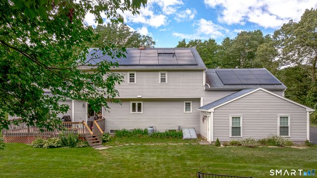 16 Benham Hill Place, Hamden, CT 06514