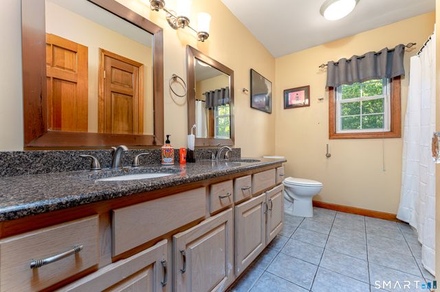 16 Benham Hill Place, Hamden, CT 06514