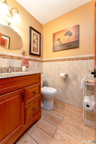 16 Benham Hill Place, Hamden, CT 06514
