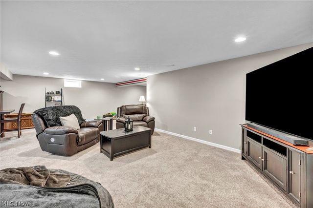 2488 Carlene Avenue SW, Massillon, OH 44647