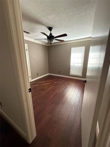 214 meadowlakes DR, Meadowlakes, TX 78654