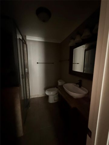 214 meadowlakes DR, Meadowlakes, TX 78654