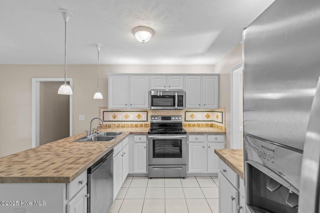 105 Altavista Loop, Jacksonville, NC 28546