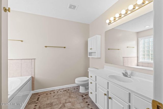 105 Altavista Loop, Jacksonville, NC 28546