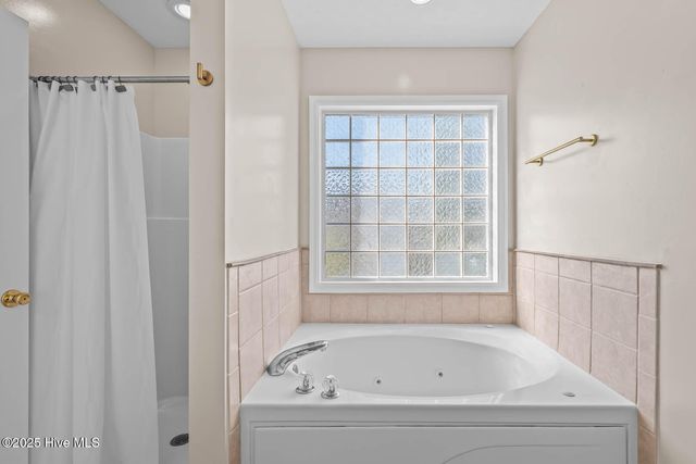 105 Altavista Loop, Jacksonville, NC 28546