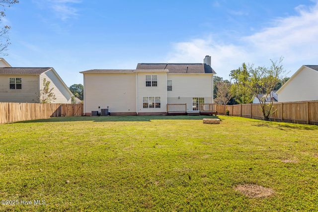 105 Altavista Loop, Jacksonville, NC 28546