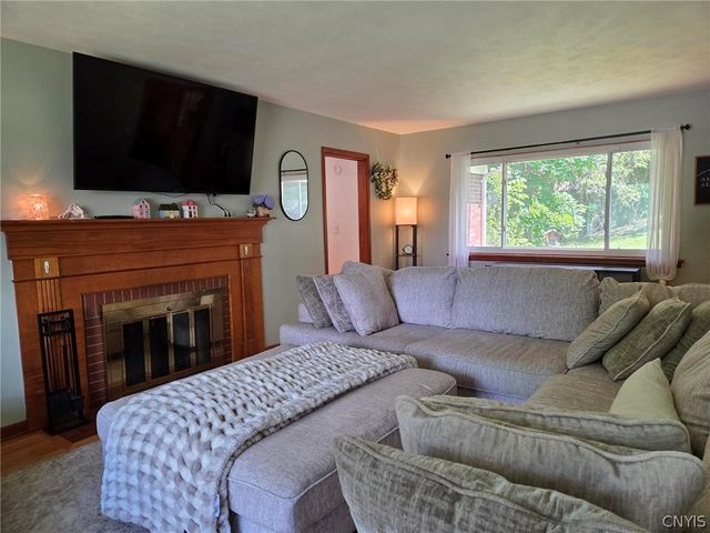 111 SEVENTH Street, Geddes, NY 13209