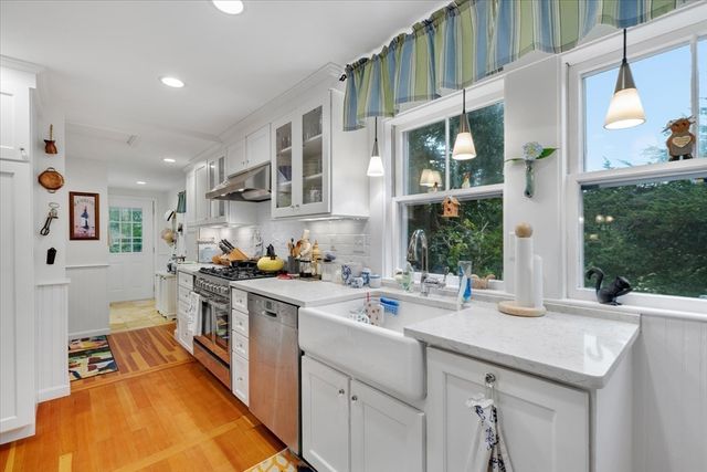 152 Namequoit, Orleans, MA 02642