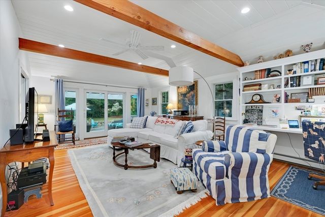 152 Namequoit, Orleans, MA 02642