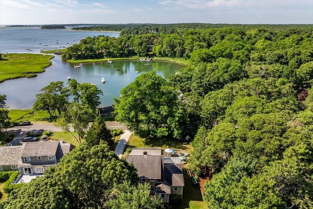 152 Namequoit, Orleans, MA 02642