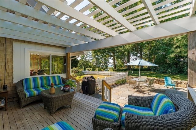 152 Namequoit, Orleans, MA 02642