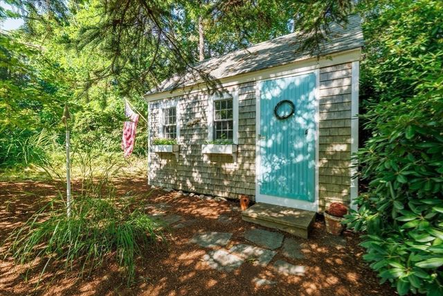 152 Namequoit, Orleans, MA 02642
