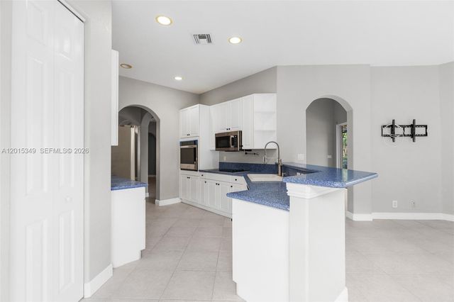 10635 NW 61st Ct, Parkland, FL 33076