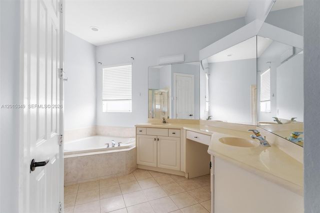 10635 NW 61st Ct, Parkland, FL 33076