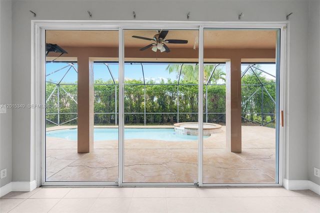 10635 NW 61st Ct, Parkland, FL 33076