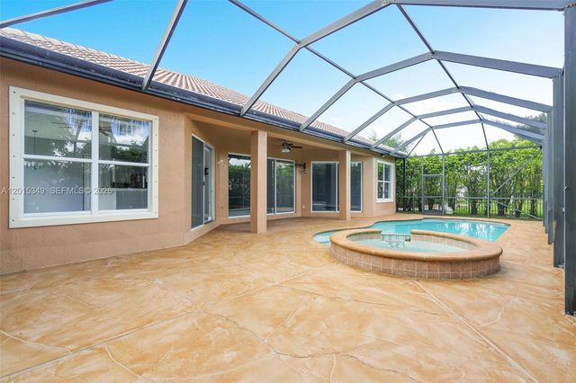 10635 NW 61st Ct, Parkland, FL 33076