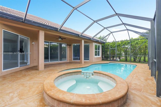 10635 NW 61st Ct, Parkland, FL 33076