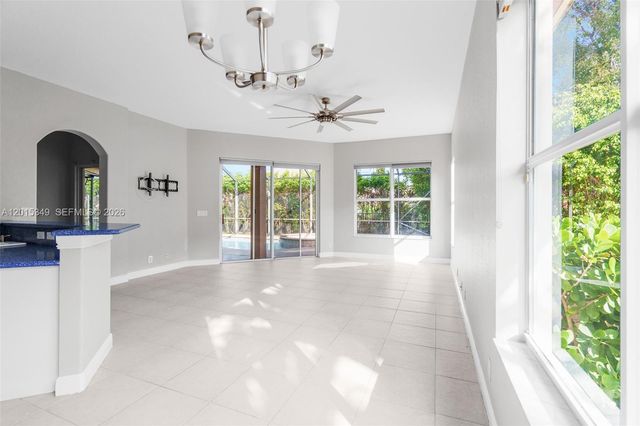 10635 NW 61st Ct, Parkland, FL 33076
