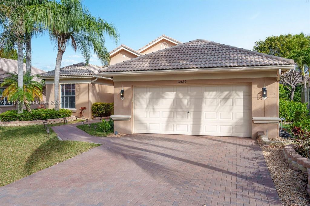 10635 NW 61st Ct, Parkland, FL 33076