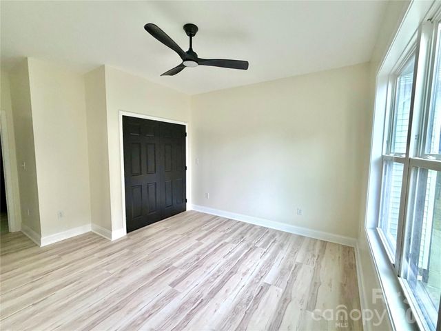 1204 Spring Time Court SW, Lenoir, NC 28645
