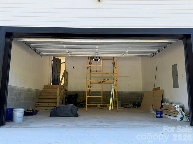 1204 Spring Time Court SW, Lenoir, NC 28645
