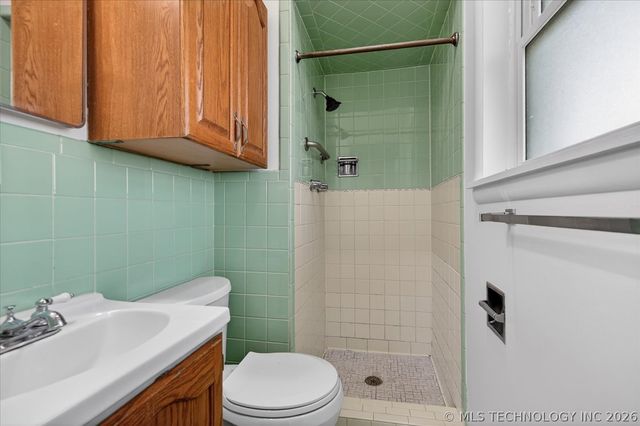 4100 Wayside Drive, Bartlesville, OK 74006