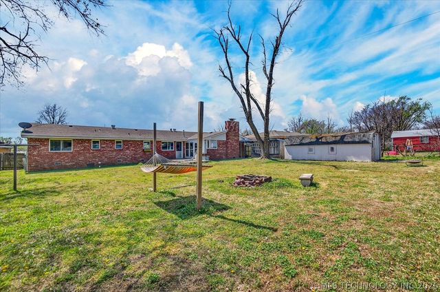 4100 Wayside Drive, Bartlesville, OK 74006