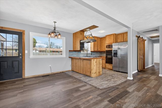 4100 Wayside Drive, Bartlesville, OK 74006