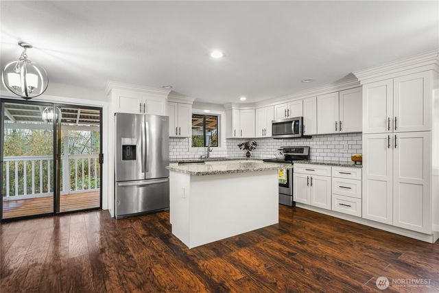 9228 Yakima Avenue, Tacoma, WA 98444