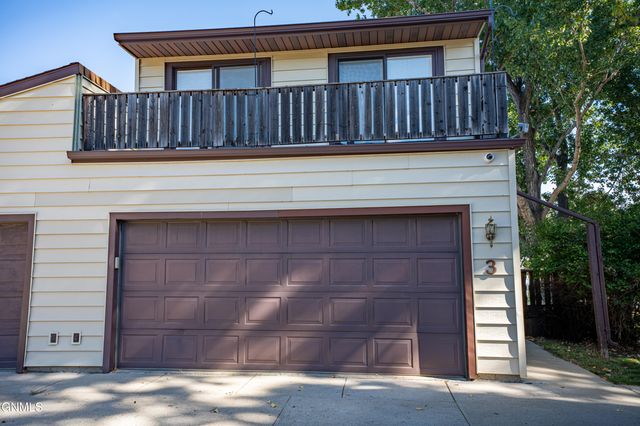 1921 Capitol Avenue E, Bismarck, ND 58501 property photo