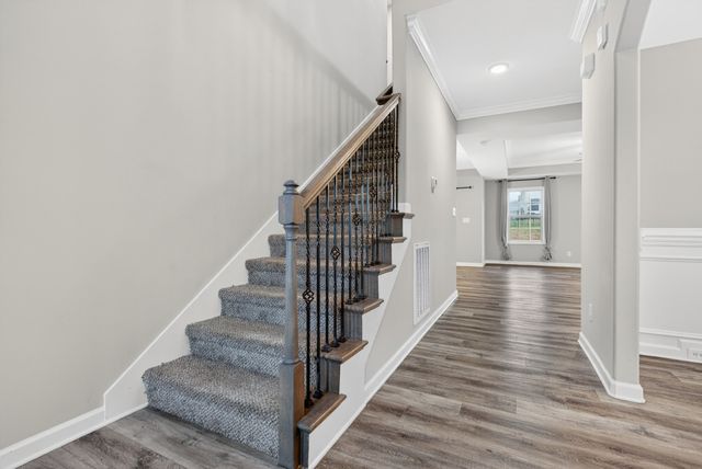 525 Low Country Ct, Clarksville, TN 37042