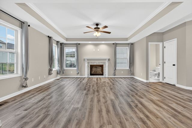 525 Low Country Ct, Clarksville, TN 37042