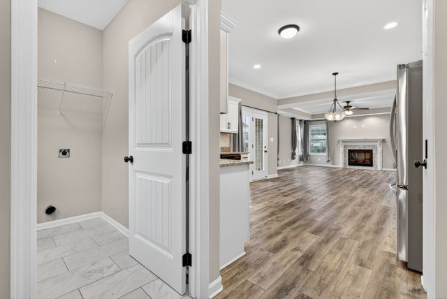 525 Low Country Ct, Clarksville, TN 37042