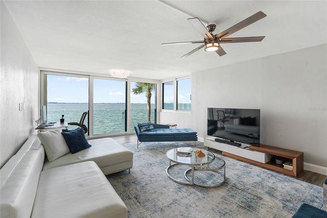 97 SUNSET DRIVE 201, Sarasota, FL 34236